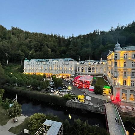 Riverside Apartment Karlovy Vary Kültér fotó