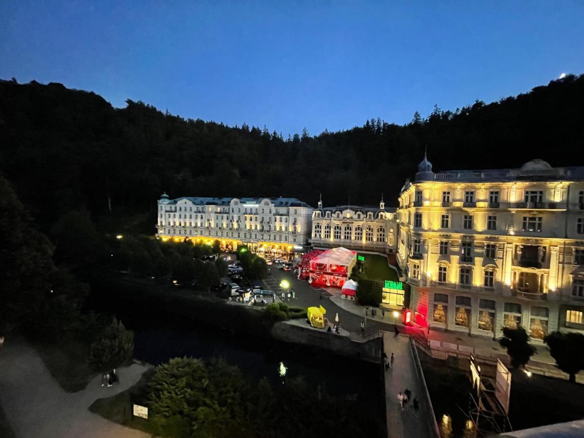 Riverside Apartment Karlovy Vary Kültér fotó