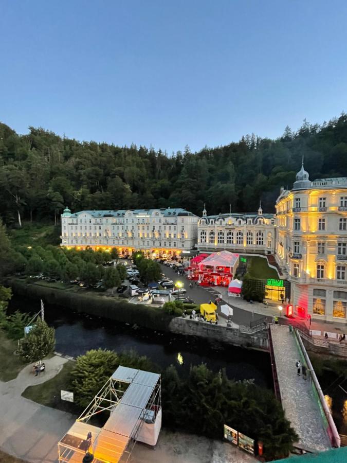 Riverside Apartment Karlovy Vary Kültér fotó